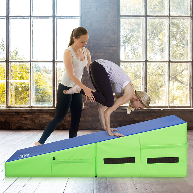 Folding Wedge Exercise Gymnastics Mat with Handles-Green