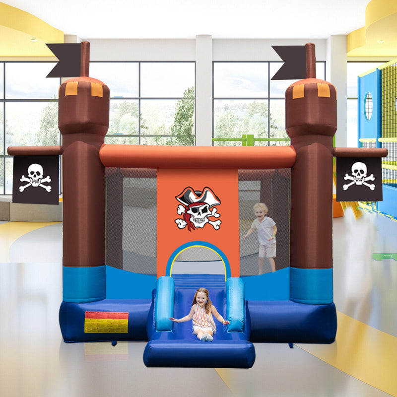 Pirate-Themed Inflatable Bounce Castle with Large Jumping Area and 735W Blower